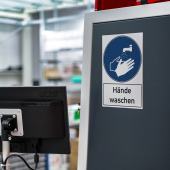 Aufkleber &#171;H&#228;nde waschen&#187; 