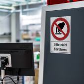 Aufkleber &#171;Bitte nicht ber&#252;hren&#187;