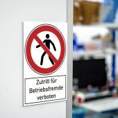 Aufkleber &#171;Zutritt f&#252;r Betriebsfremde verboten&#187;