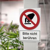 Verbotsschild &#171;Bitte nicht ber&#252;hren&#187;